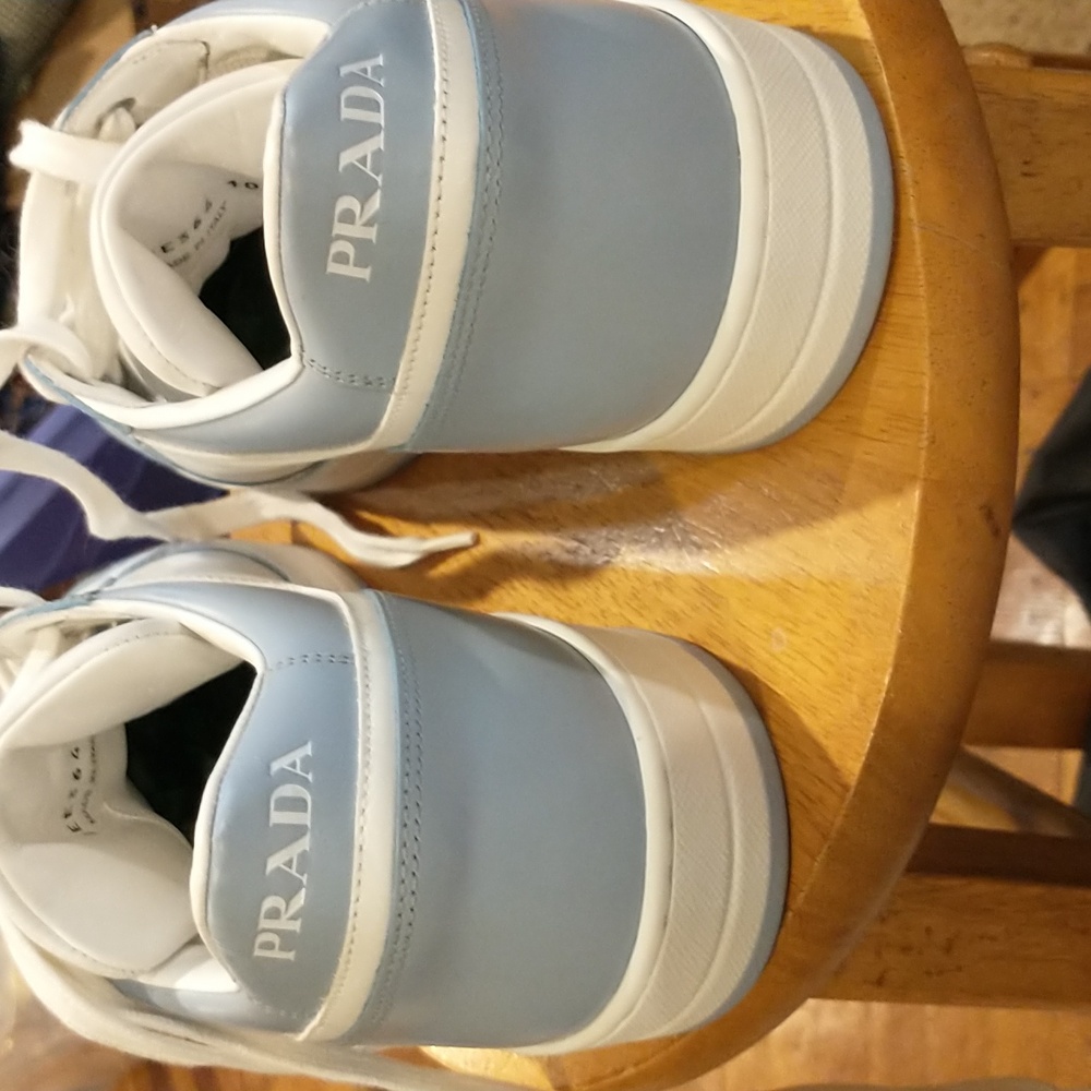 PRADA! - Picture 10 of 10